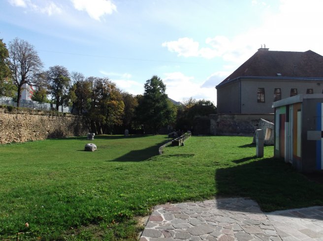 MULTI-FUNKČNÝ PRE"SHOW" PARK